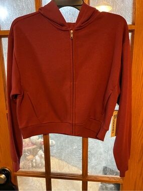 No Boundaries Cropped Zip Hoodie in Deep Wine